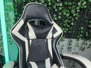 Eva_Kit Porn Show