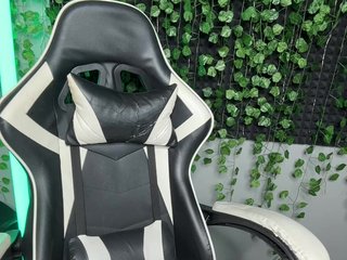 Eva_Kit Porn Show