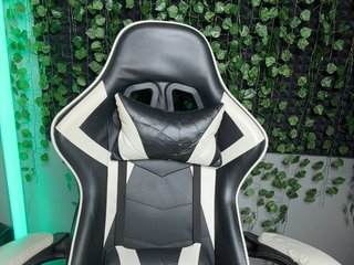 Eva_Kit Porn Show