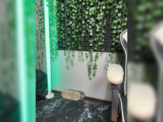 Korol-Eva live cam on BongaCams