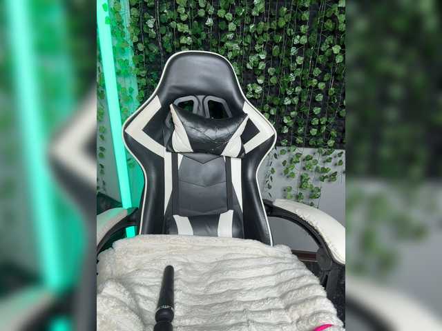 Korol-Eva live cam on BongaCams