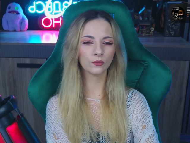 Korol-Eva live cam on BongaCams
