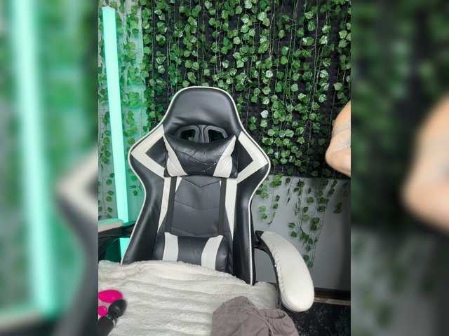 Korol-Eva live cam on BongaCams