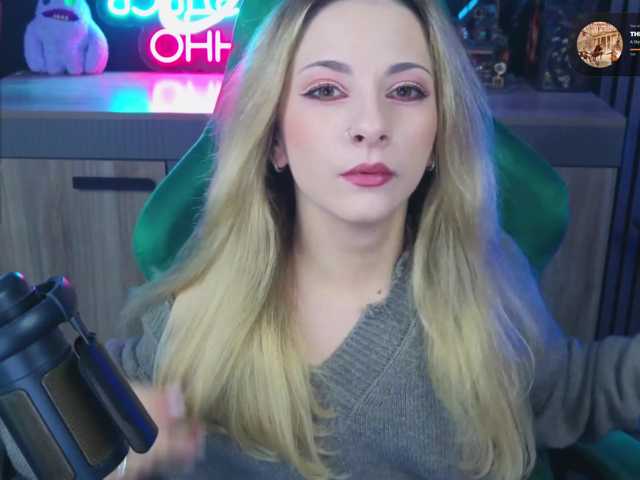 Korol-Eva live cam on BongaCams
