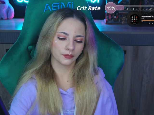 Korol-Eva, live now on BongaCams
