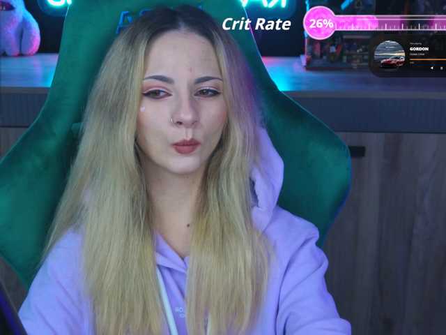 Korol-Eva, live now on BongaCams