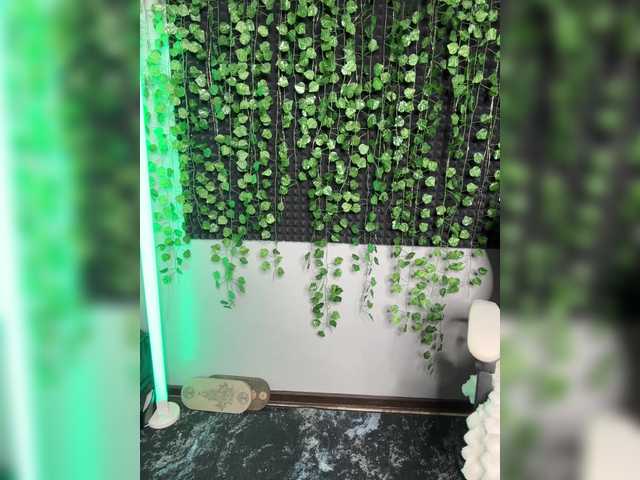 Korol-Eva live cam on BongaCams