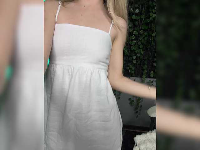 Korol-Eva live cam on BongaCams