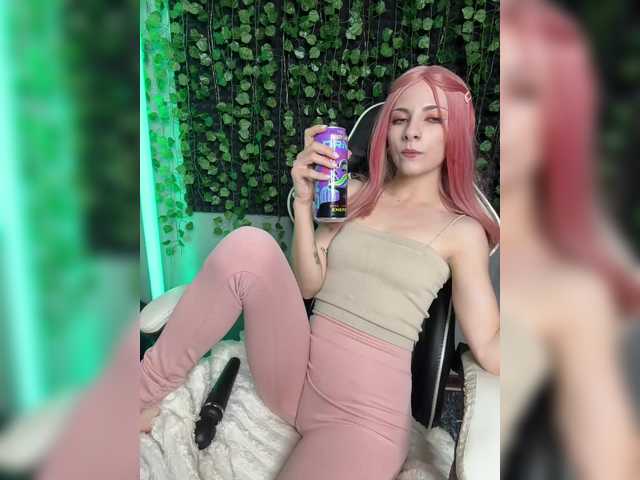 Korol-Eva live cam on BongaCams