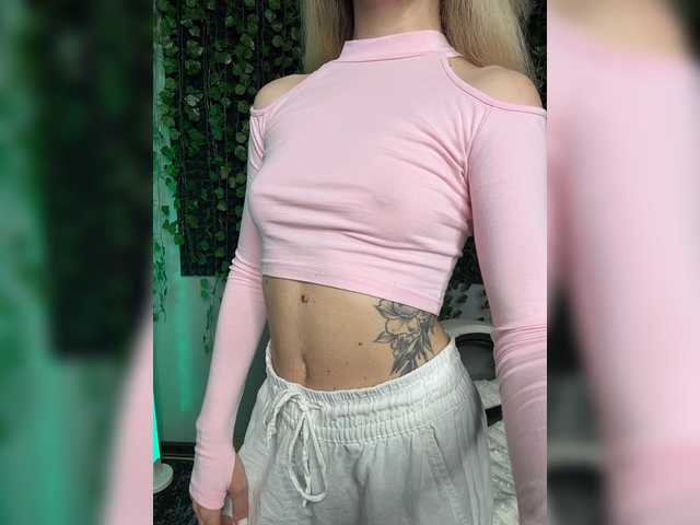 Korol-Eva live cam on BongaCams