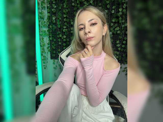 Eva_Kit live webcam show
