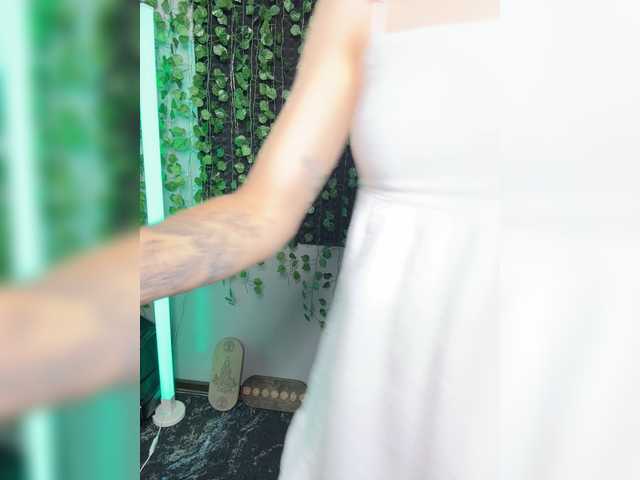 Korol-Eva live cam on BongaCams