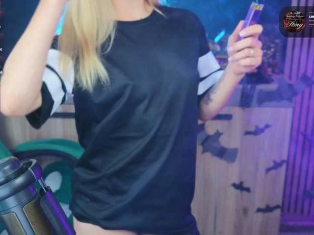 Korol-Eva live cam on BongaCams