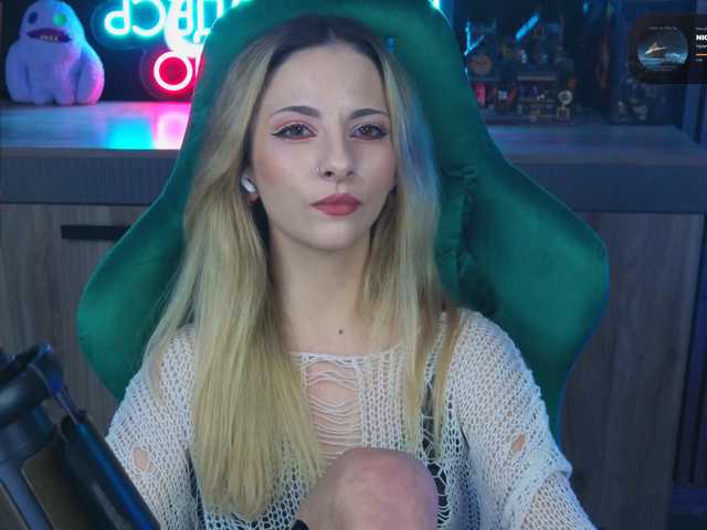 Korol-Eva live cam on BongaCams