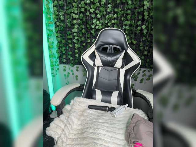 Korol-Eva live cam on BongaCams