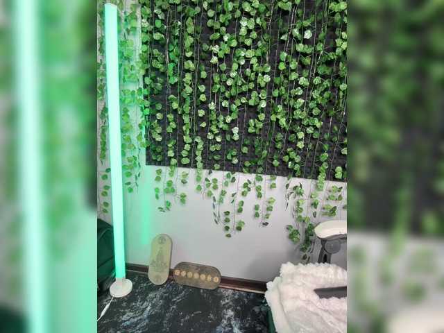 Korol-Eva live cam on BongaCams