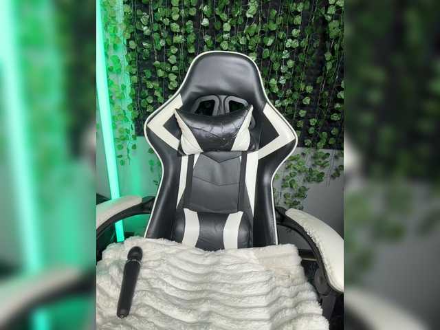Eva_Kit live cam preview