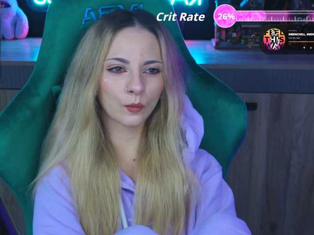 Korol-Eva, live now on BongaCams