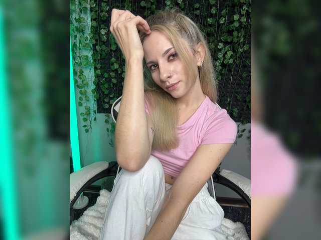 Korol-Eva live webcam show