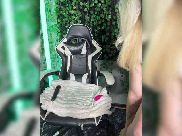Korol-Eva Sex Cam Show