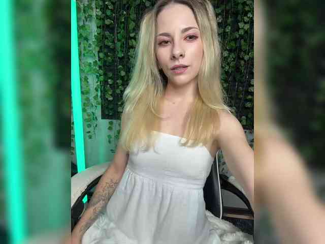 Korol-Eva Sex Cam Show