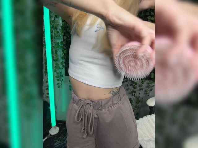 Korol-Eva Sex Cam Show