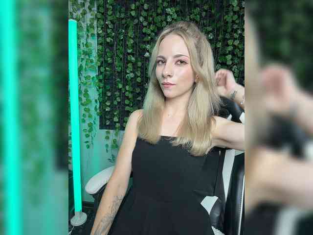 Korol-Eva Sex Cam Show