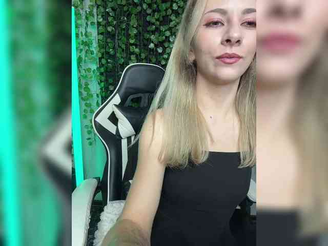 Korol-Eva Sex Cam Show