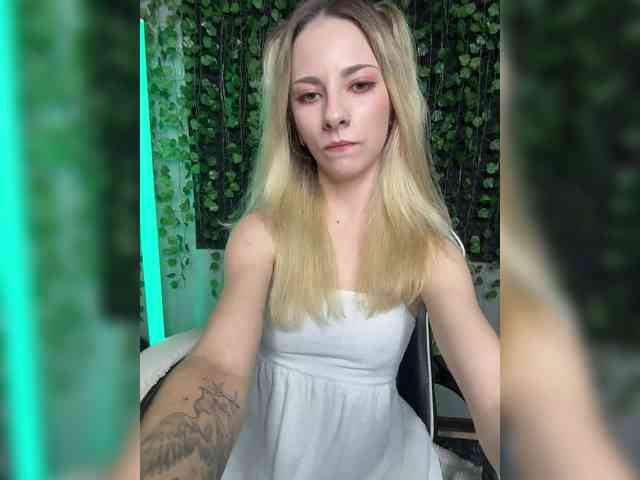 Korol-Eva Sex Cam Show