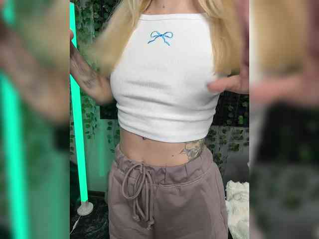 Korol-Eva Sex Cam Show