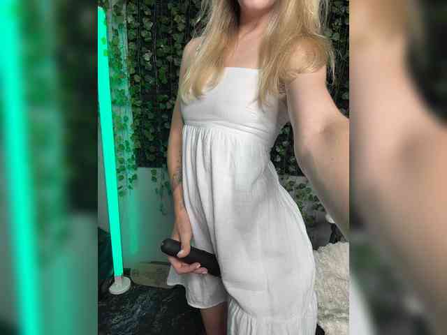 Eva_kit's cam show statistics and live stream