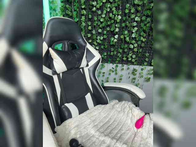 Korol-Eva Sex Cam Show