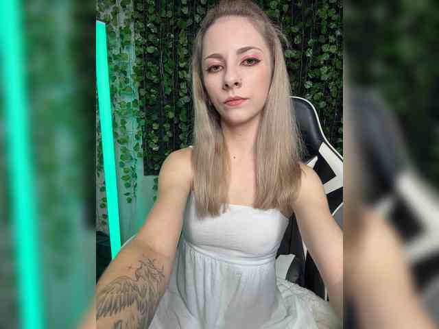 Eva_Kit webcam