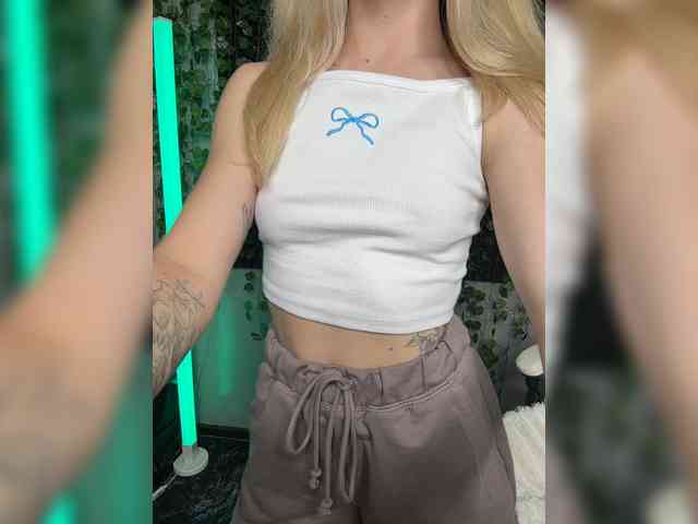 Korol-Eva Sex Cam Show