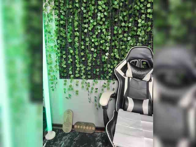 Korol-Eva Sex Cam Show