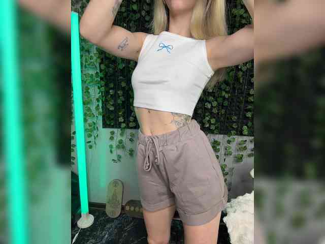 Korol-Eva Sex Cam Show