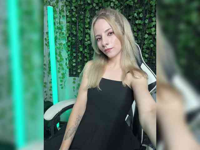 Korol-Eva Sex Cam Show