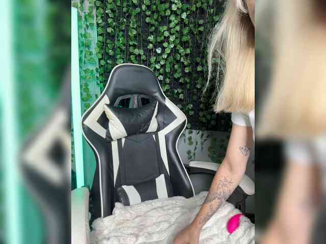 Eva_Kit webcam
