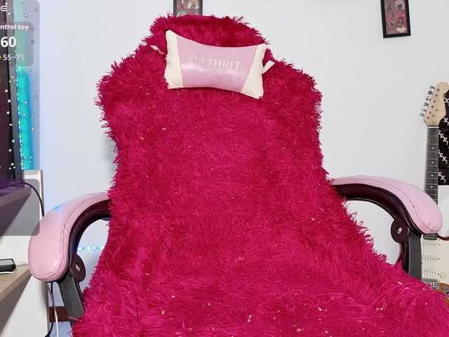 RoxaneEvans live cam on BongaCams
