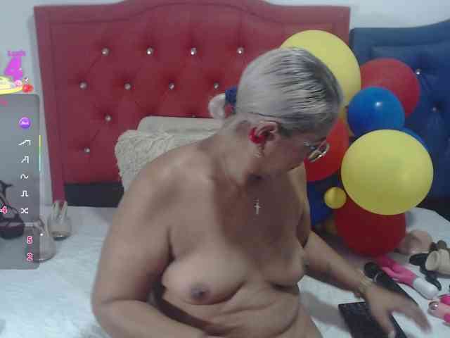 Lili-hung1 webcam