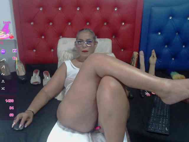 Lili-hung1 webcam
