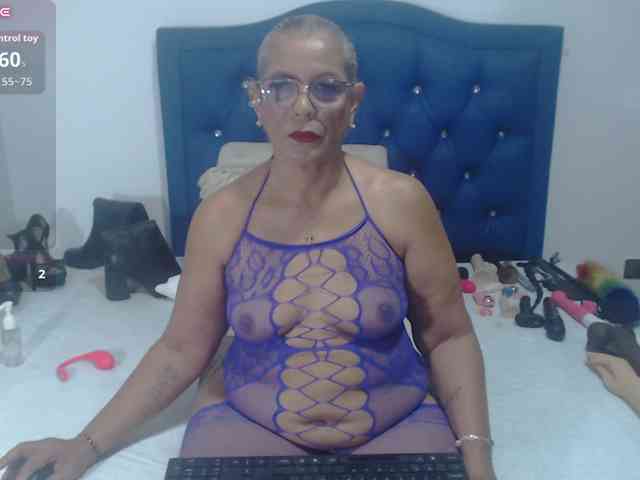 Lili-hung1