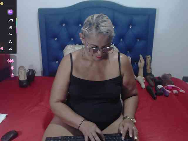 Lili-hung1 webcam
