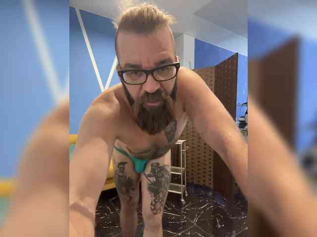 SexSparrow Sex Cam Show