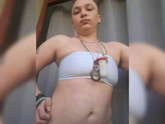 PussyBoyNya webcam