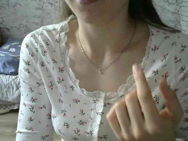 Affectionate-Fairy webcam