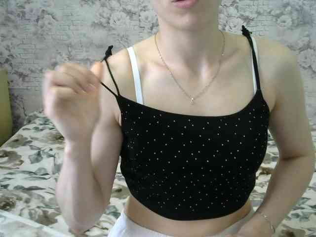 Affectionate-Fairy webcam