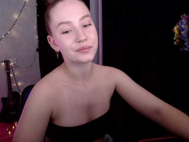 SindiWatson live cam preview