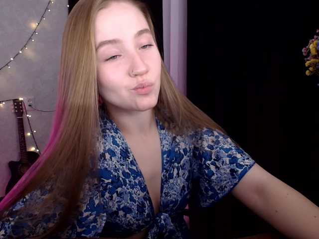SindiWatson live cam on BongaCams
