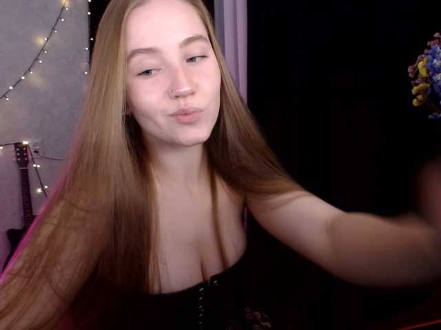 SindiWatson live cam preview